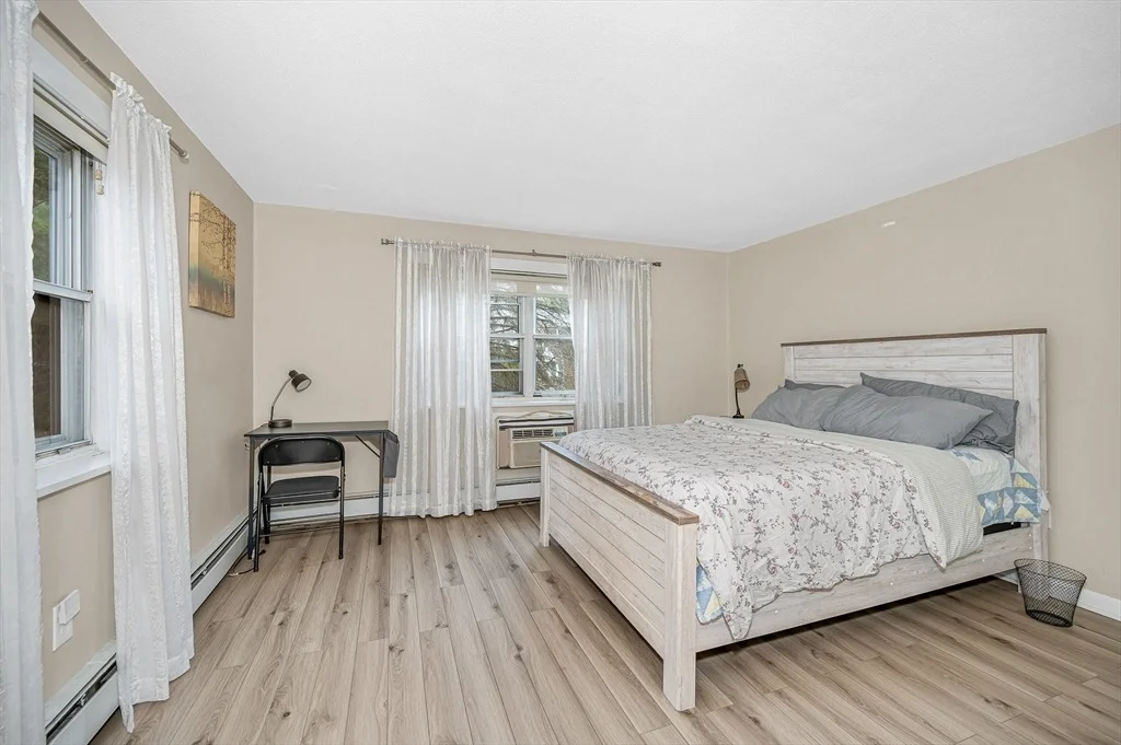 Photo of Unit 7 at A4 Colonial Dr