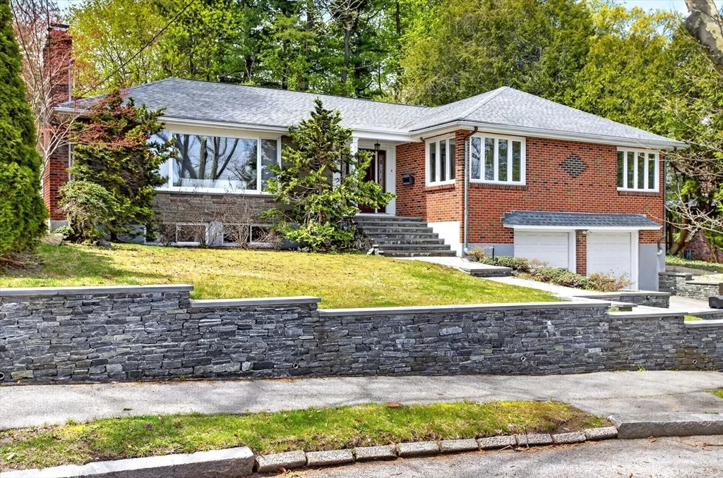 Photo of 76 Goodnough Rd