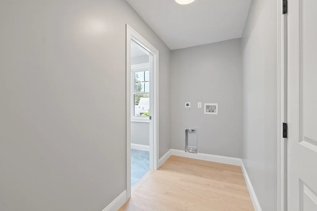 Photo of 383 Delano Rd