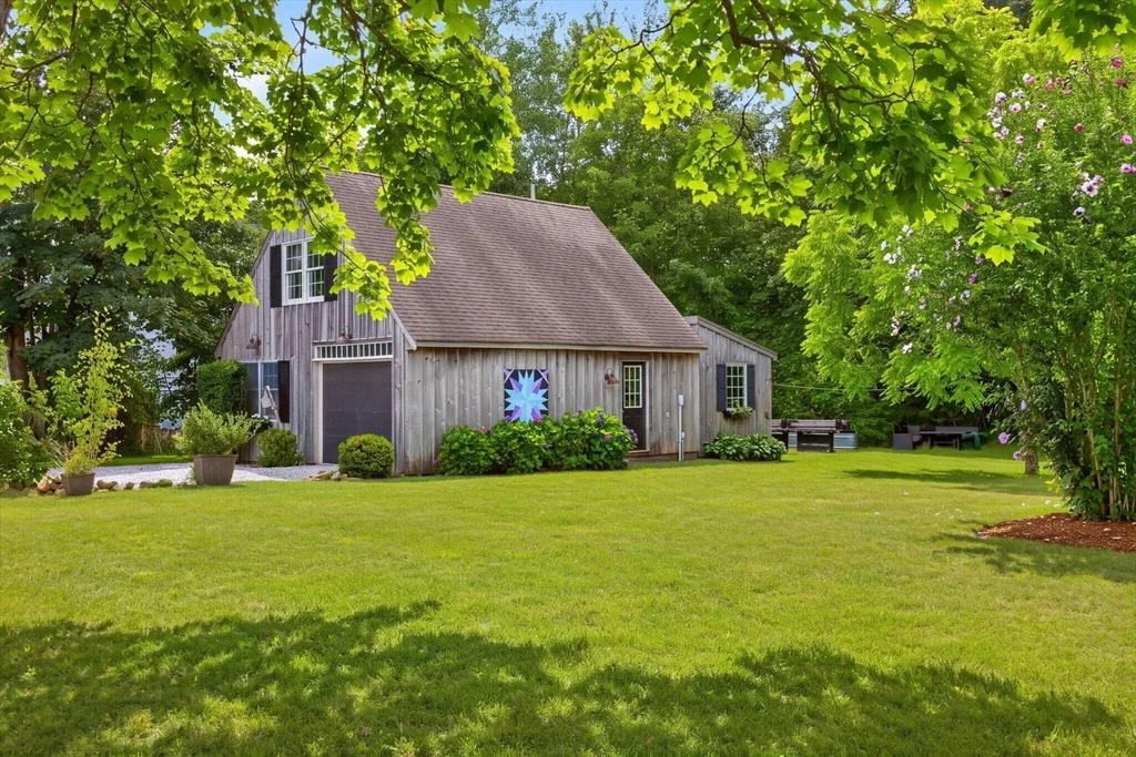 Photo of 74 Doane Rd