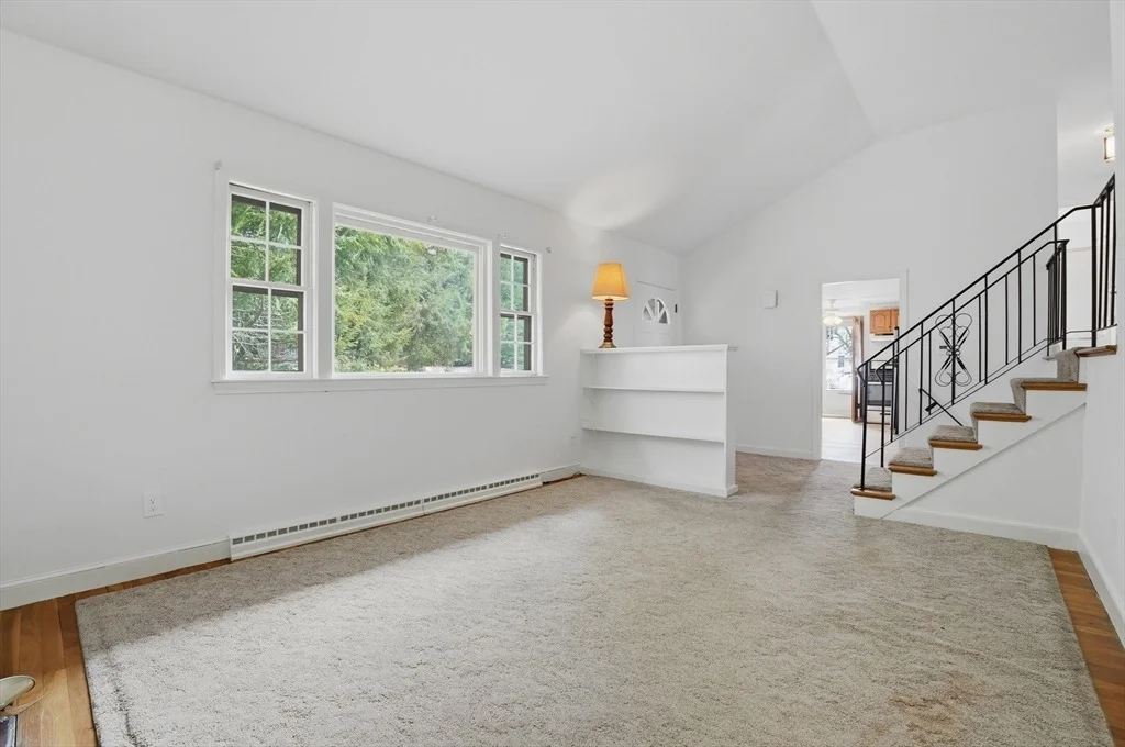 Photo of 6 Pine Knoll Road