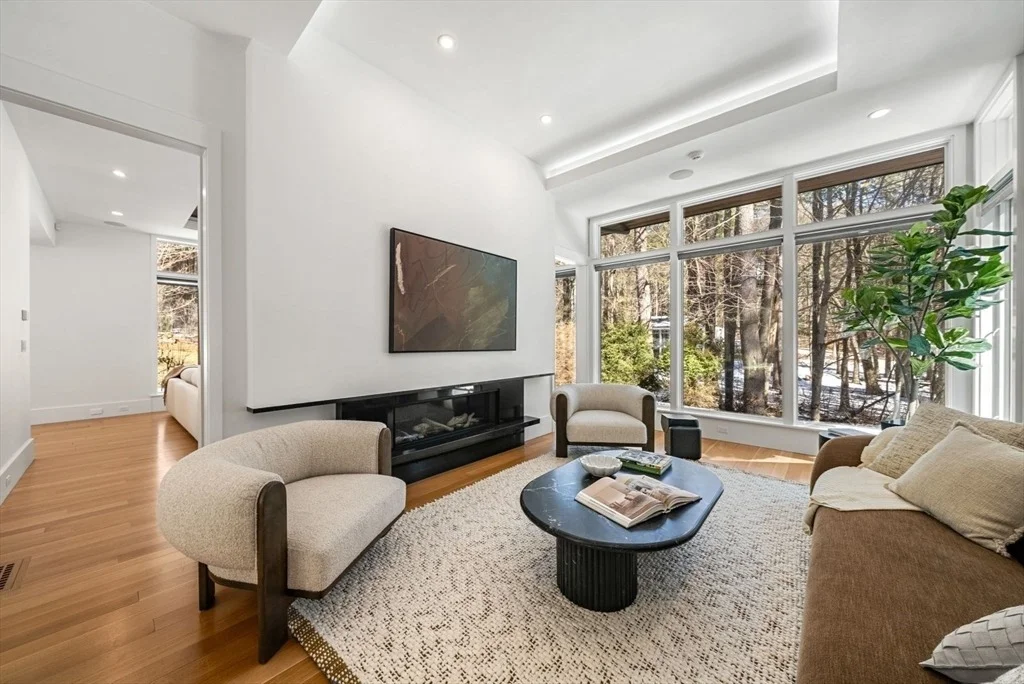Photo of 11 Winthrop Circle