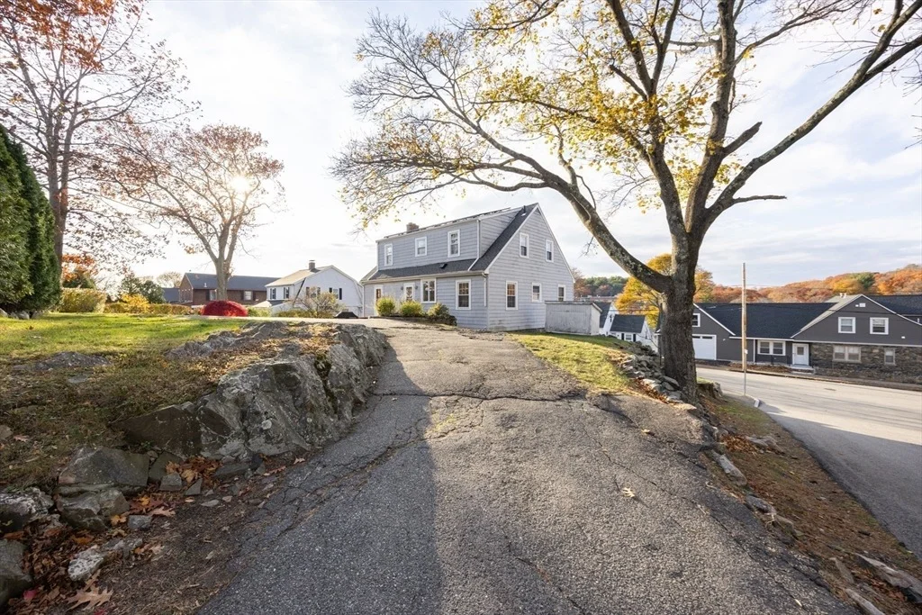 Photo of 51 Barnstable St