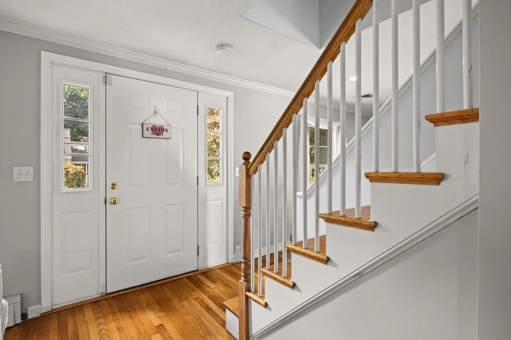 Photo of 8 Robinwood Dr