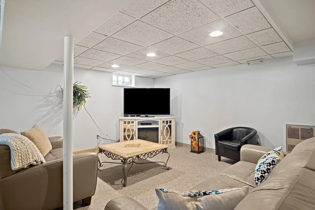 Photo of 1 Carpenter St