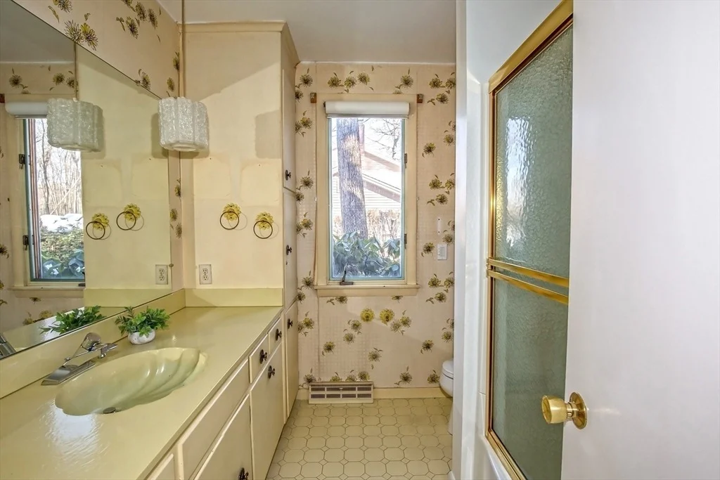 Photo of 211 Academy Drive
