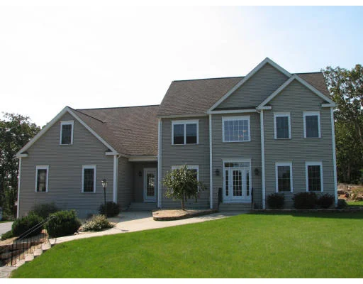Photo of 21 Larkin Ln