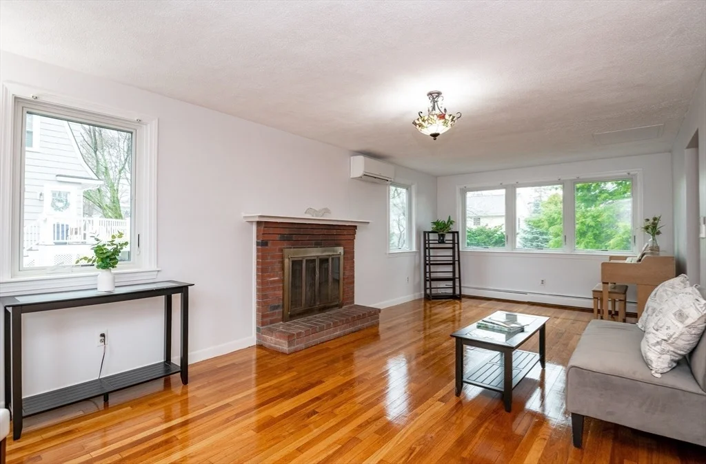 Photo of 52 Broadway