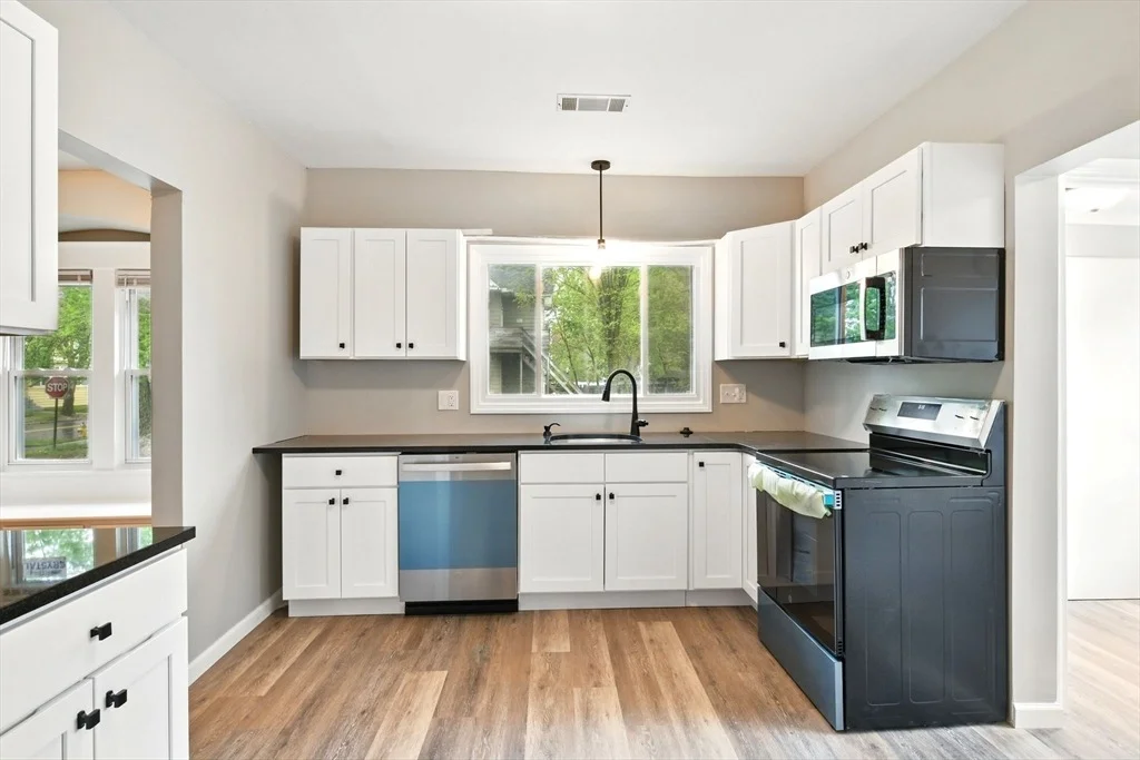 Photo of 26 Dwight Rd