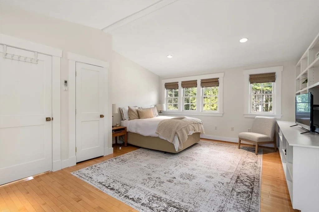 Photo of 48 Sunset Rd