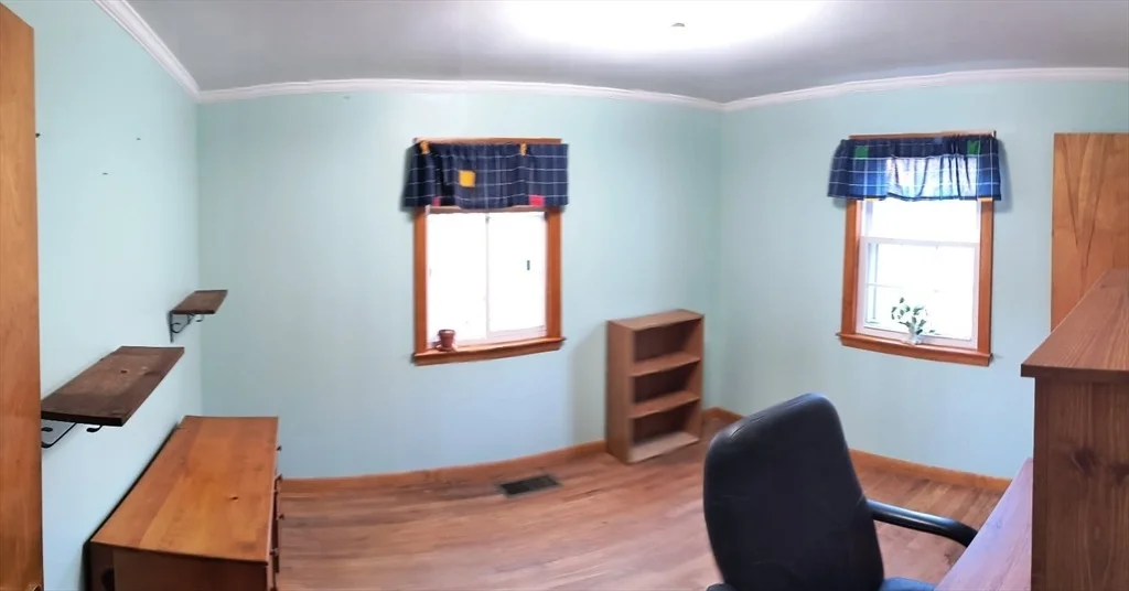 Photo of 243 Holyoke Rd
