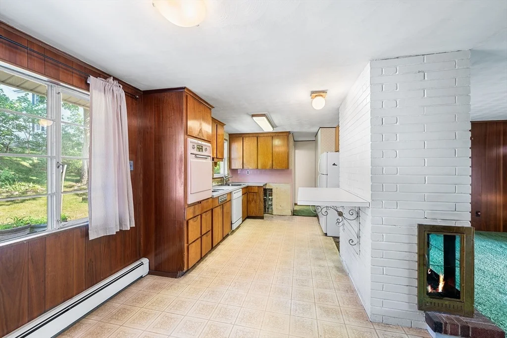 Photo of 2 Curwen Rd