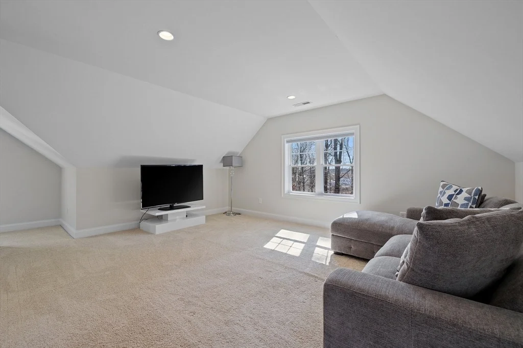 Photo of 95 Gibson Ave