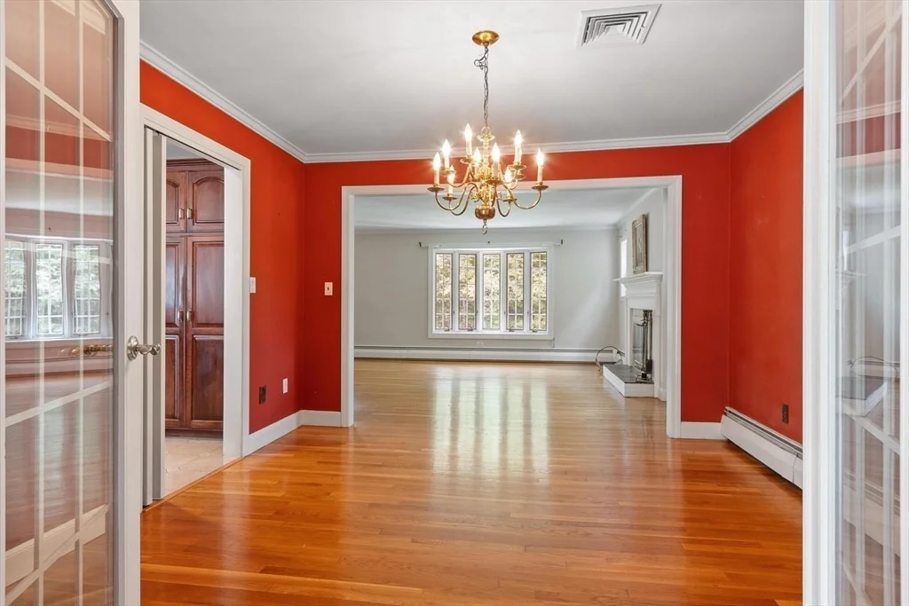 Photo of 305 High St Ext