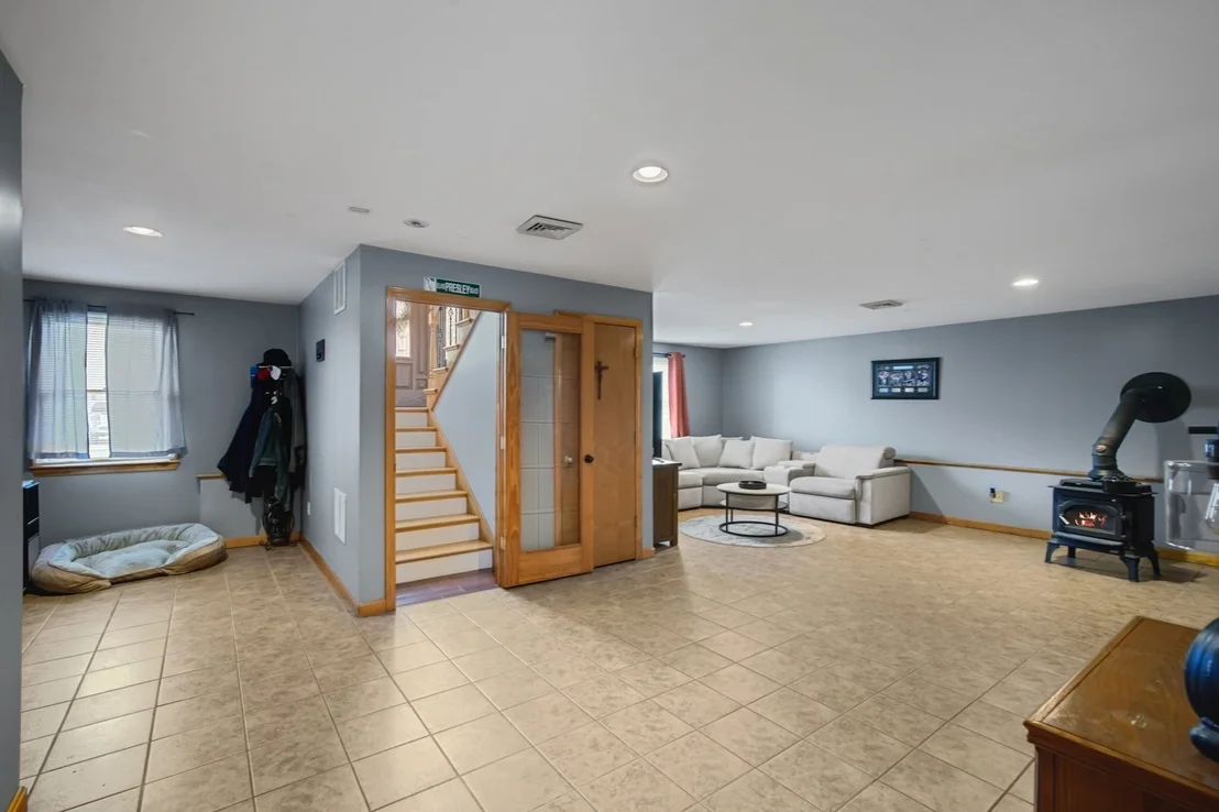 Photo of 52 Family Dr