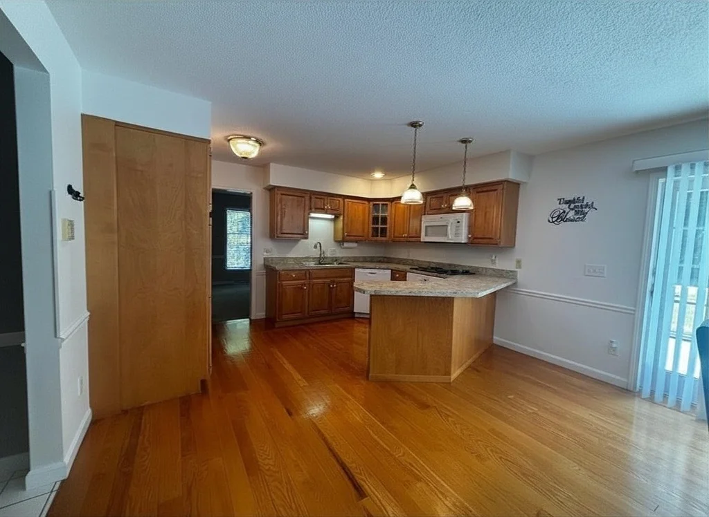 Photo of 39 Venture Dr