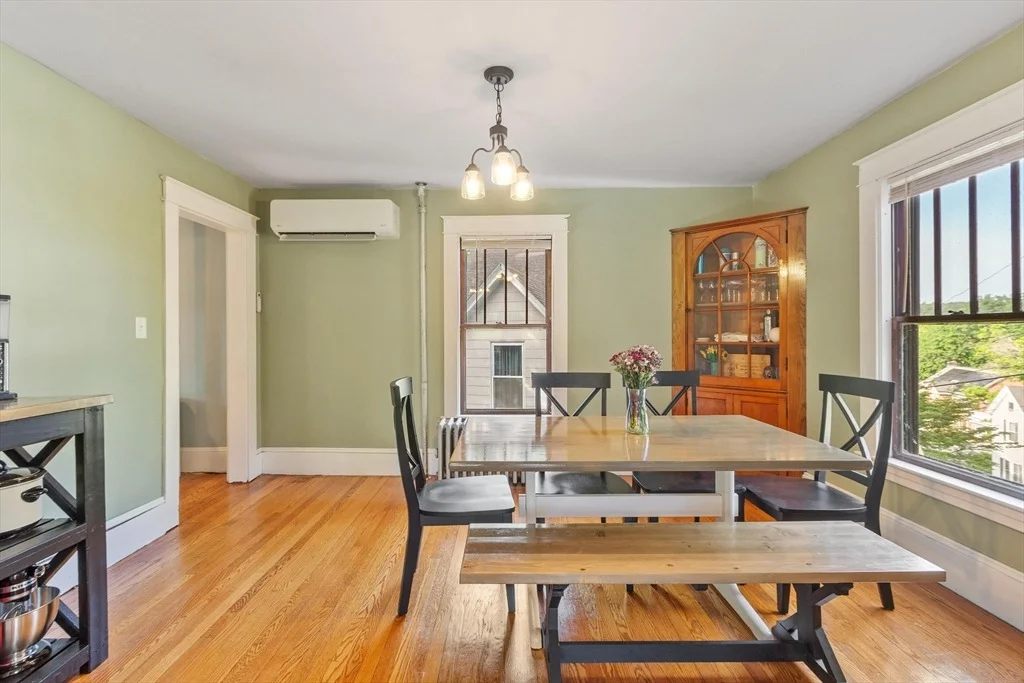 Photo of 147 Wallingford Ave