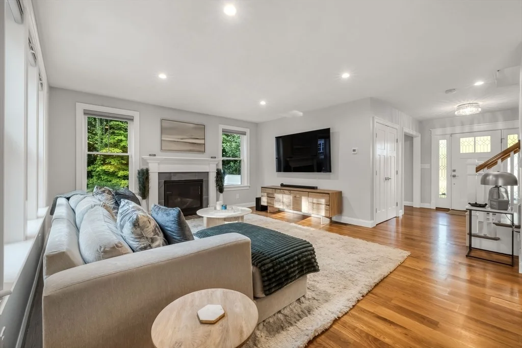 Photo of 540 Pulaski Boulevard
