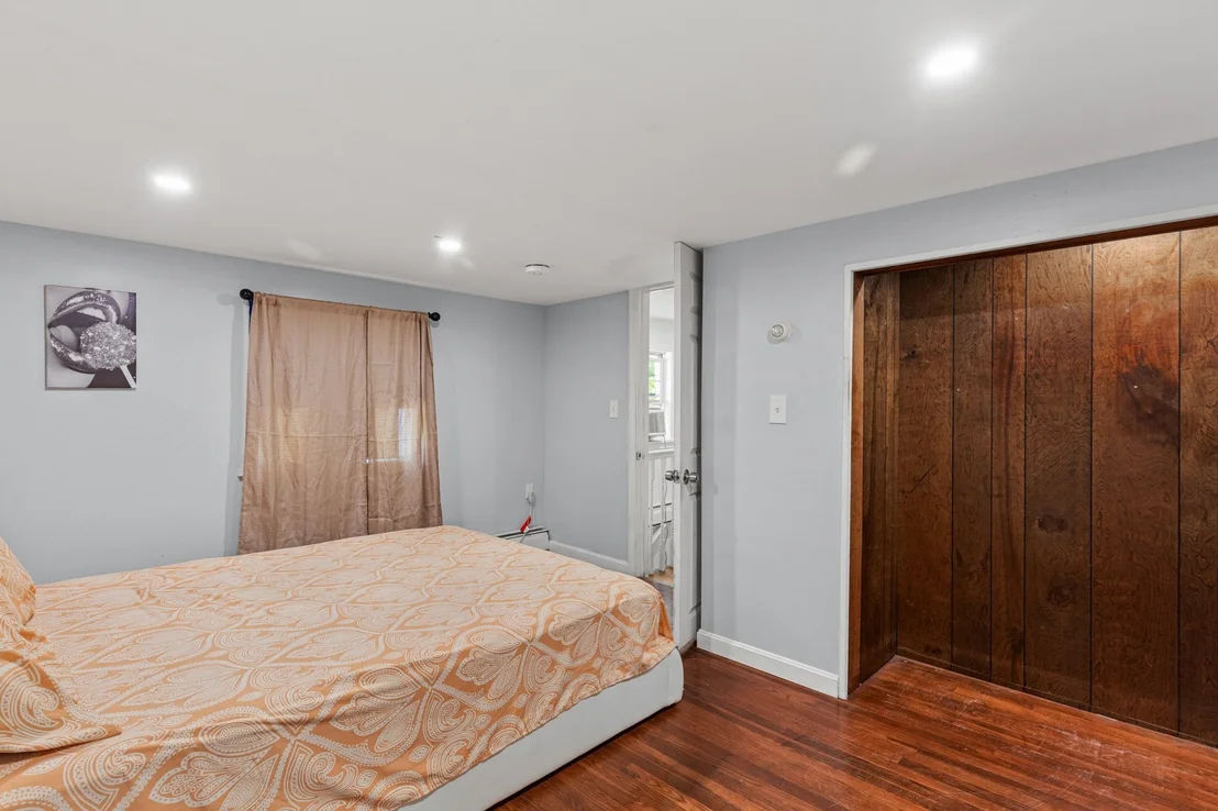 Photo of 452 Tecumseh St