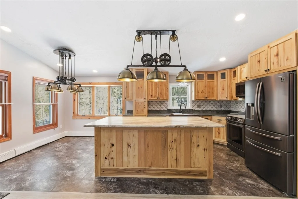 Photo of 235 Crouch Rd