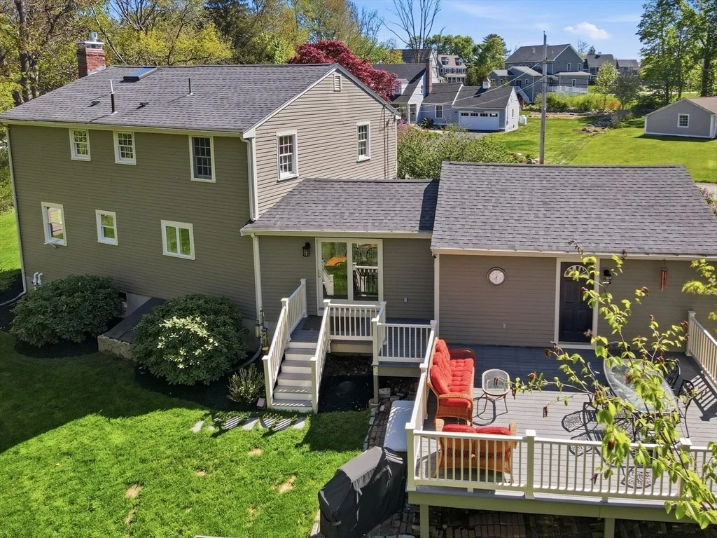 Photo of 33 Whittier Dr