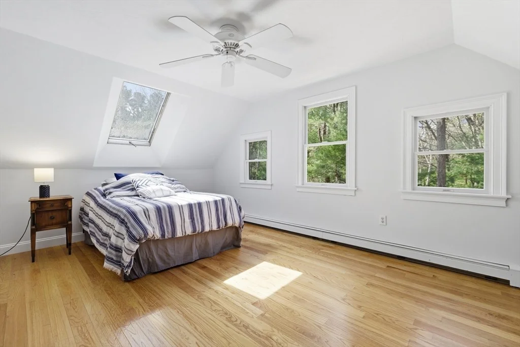 Photo of 120 Degrass Road