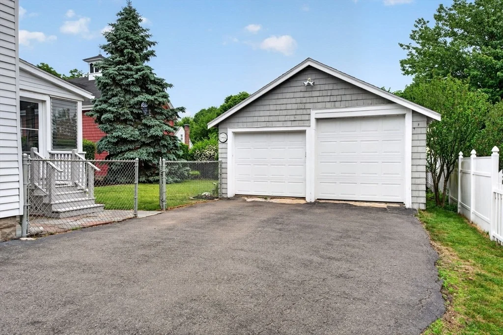 Photo of 25 Pleasant St.