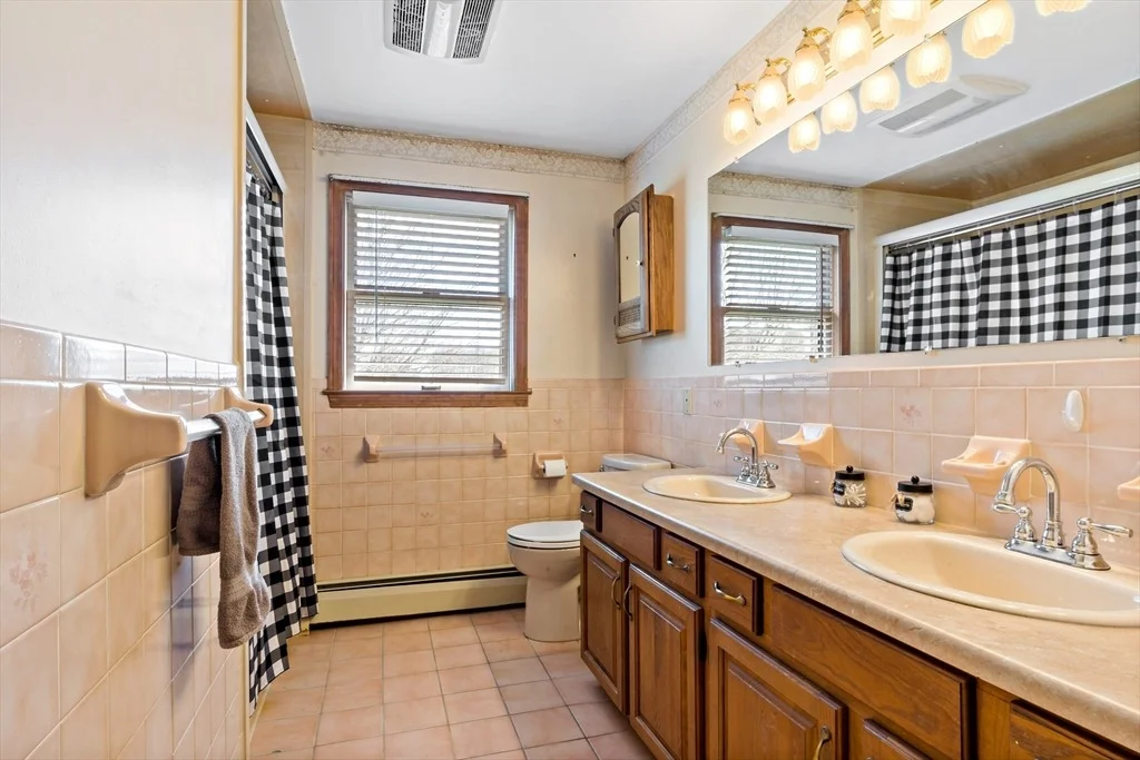 Photo of 5 Daniel Ln