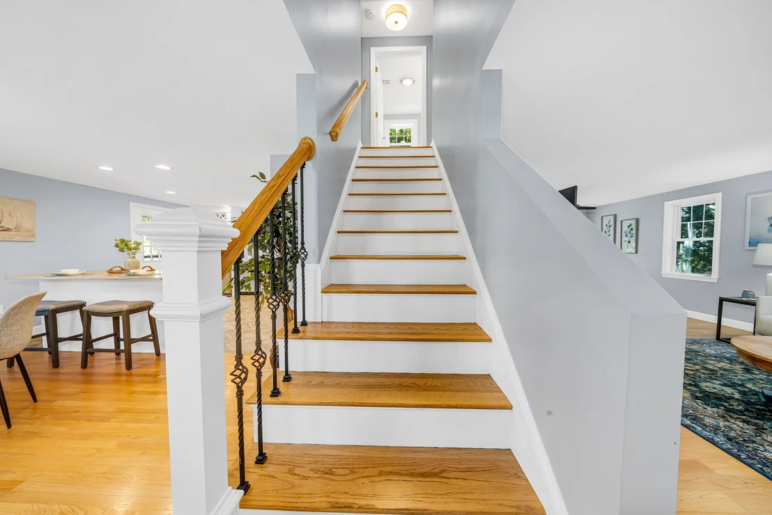Photo of 2 Hunter Dr