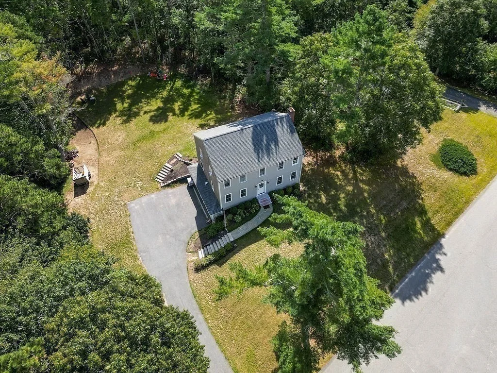 Photo of 21 Chamber Rock Rd.