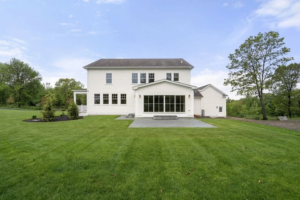 Photo of 131 Nobscot Dr