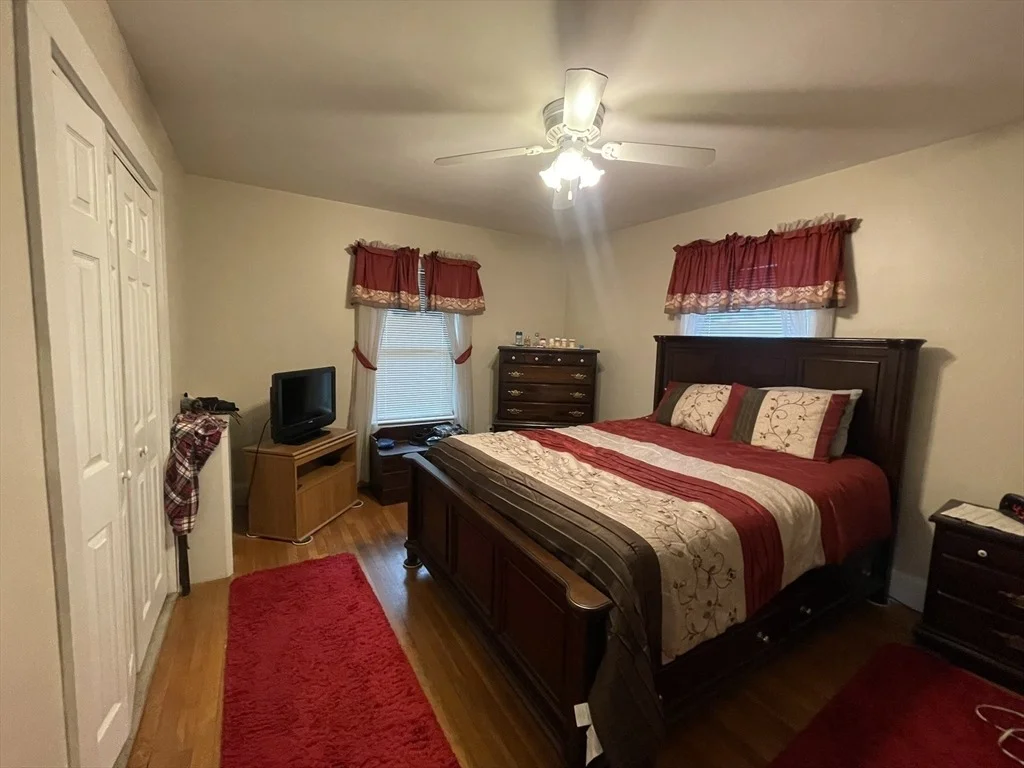 Photo of 384 Elliott St