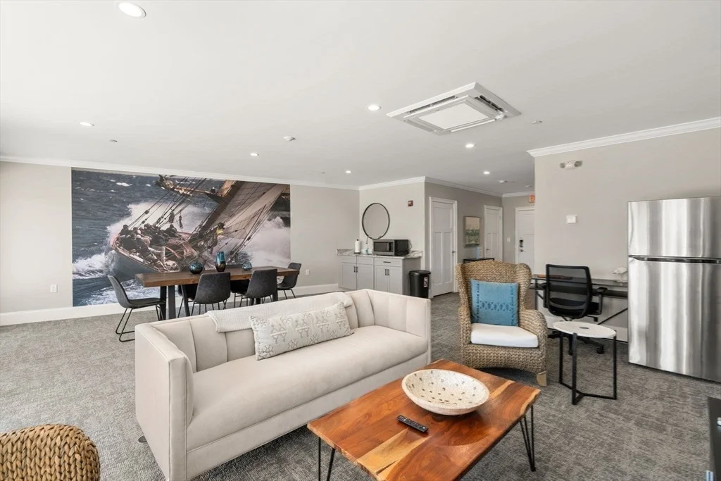 Photo of Unit 403 at 535 Ocean Blvd