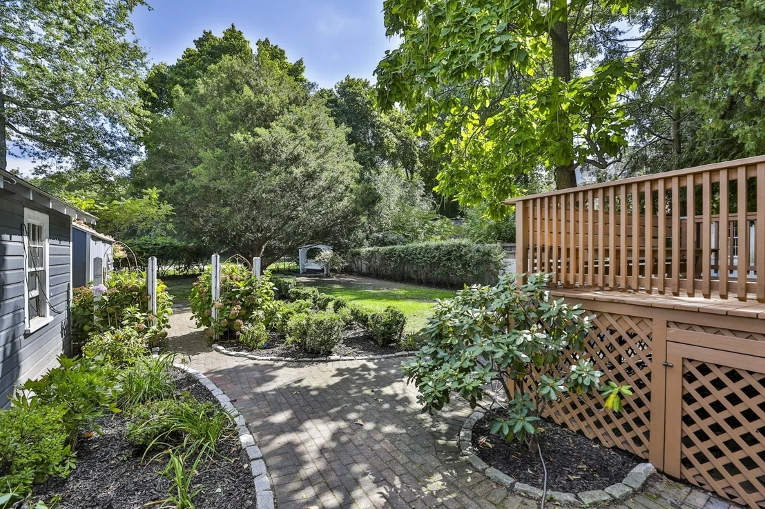 Photo of 61 Belcher Cir