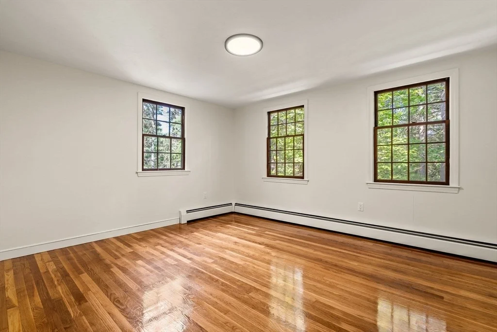 Photo of 123 Dutton Rd