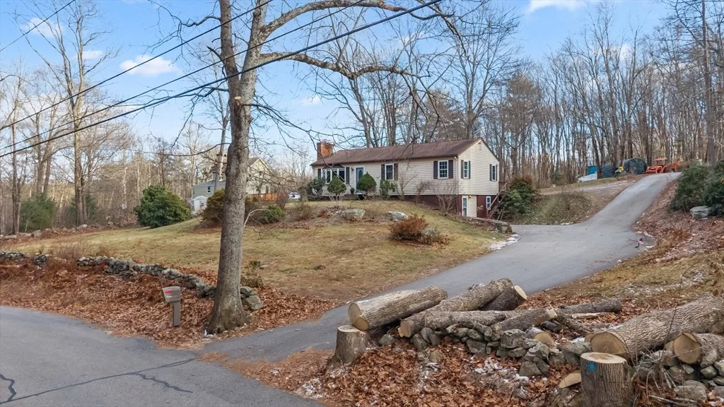 Photo of 3 Hebert Rd