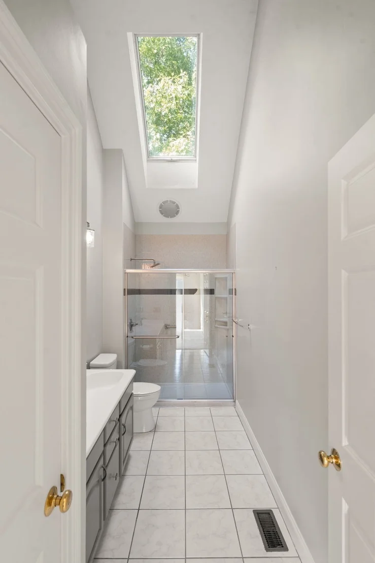 Photo of 34 Laurelwood Dr
