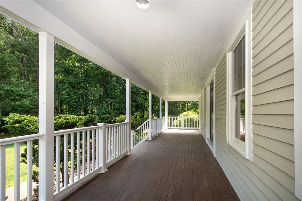 Photo of 185 Booth Hill Rd