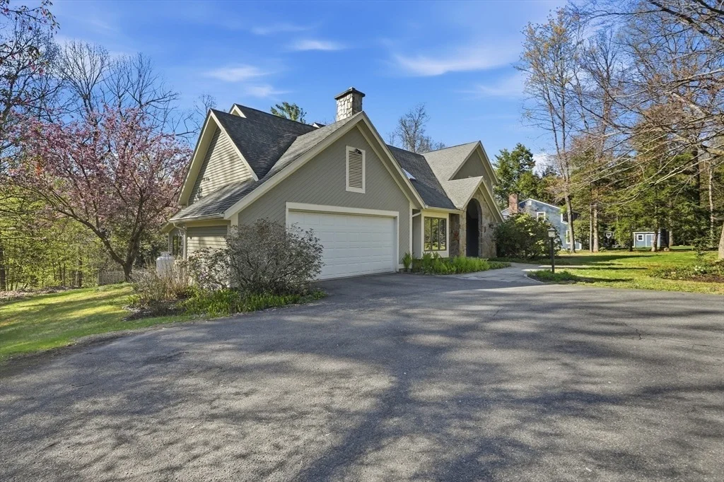 Photo of 28 Trillium Way