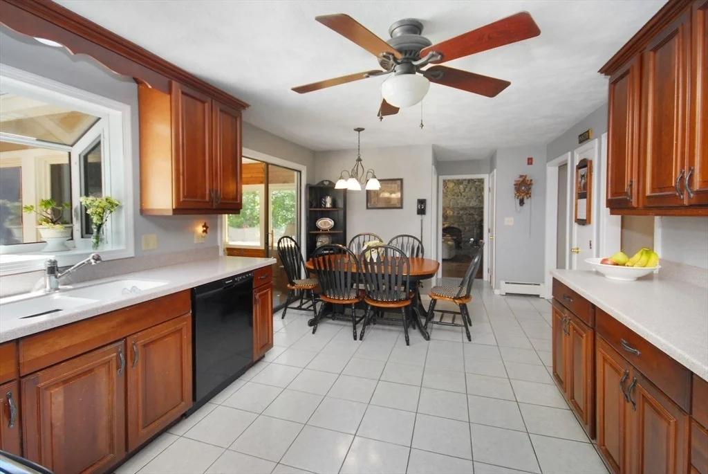 Photo of 7 Country Ln