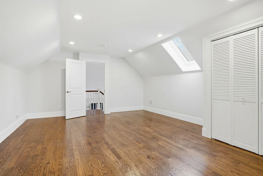 Photo of 9 Holton Road