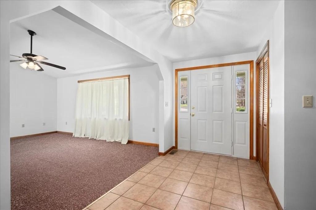 Photo of 25 Collier Cir