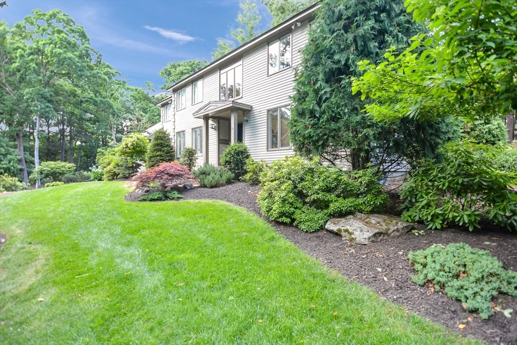 Photo of 28 Smithshire Estates