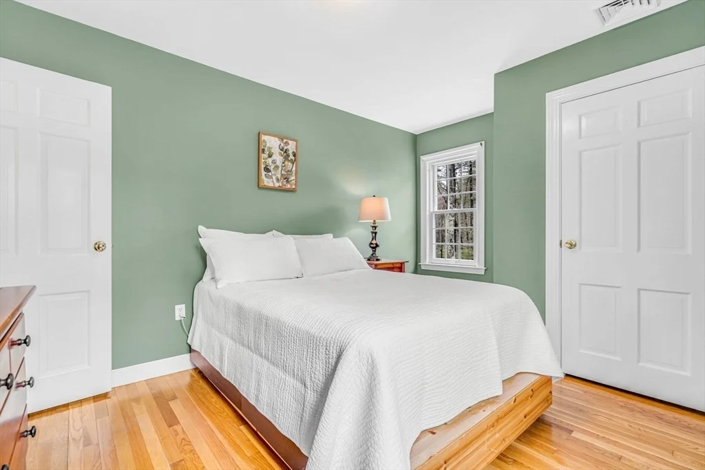 Photo of 648 Stow Rd