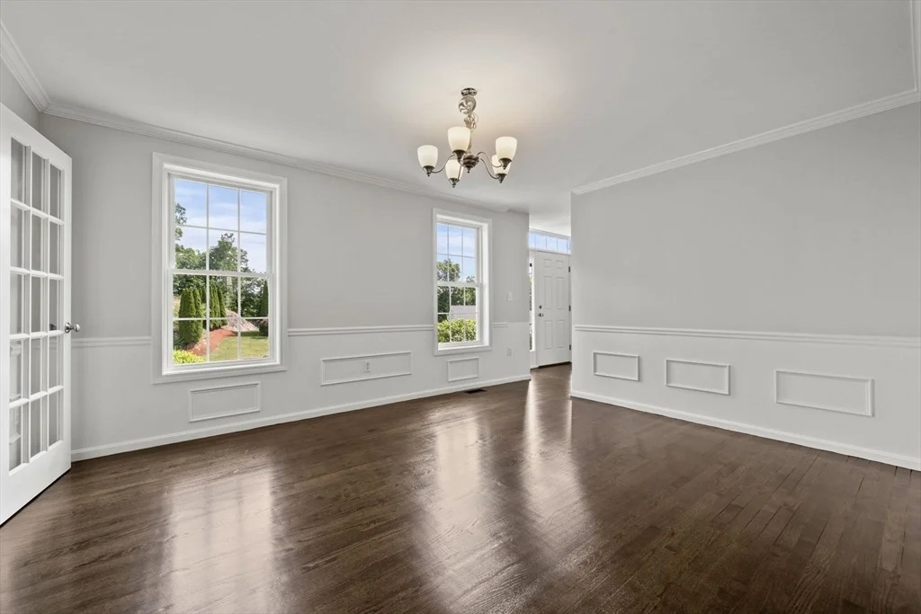 Photo of 8 Woods Hill Cir