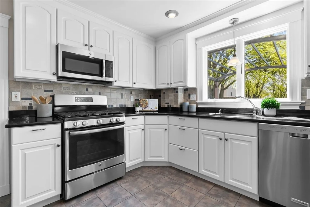 Photo of 182 William St