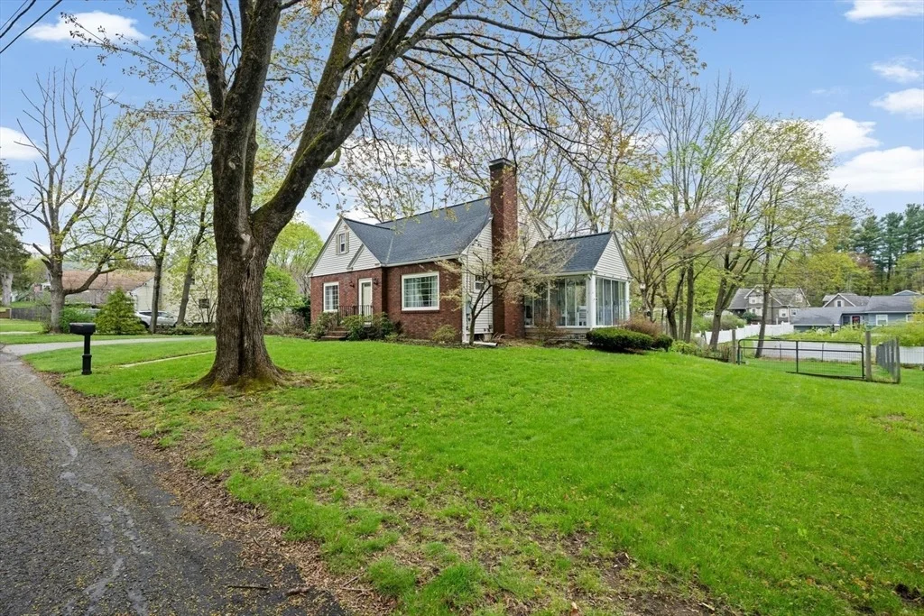 Photo of 40 Irving St.