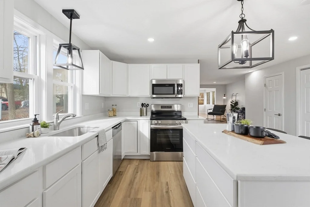 Photo of 40 Lake View Dr