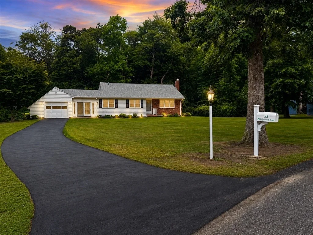 Photo of 33 Edgewood Rd