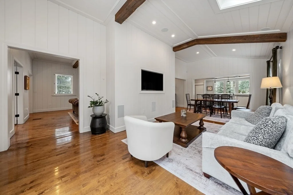 Photo of 25 Longmeadow Road
